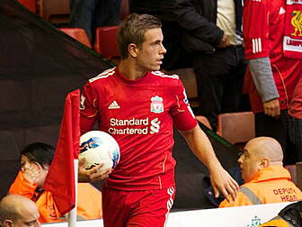 Gerrard urges Reds to tie down...